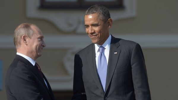 Vladimir Poutine (à gauche) et Barack Obama - Sputnik Afrique