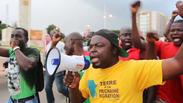 Les manifestants (Ouagadougou, au Burkina Faso) - Sputnik Afrique