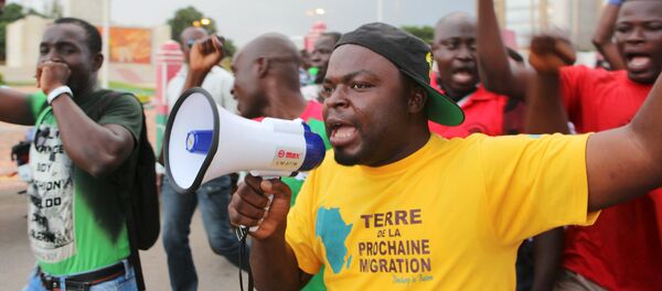 Les manifestants (Ouagadougou, au Burkina Faso) - Sputnik Afrique