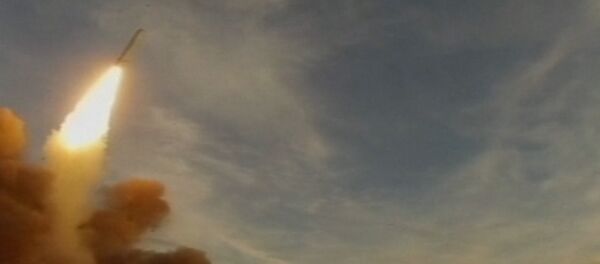 Un missile russe Iskander en action - Sputnik Afrique