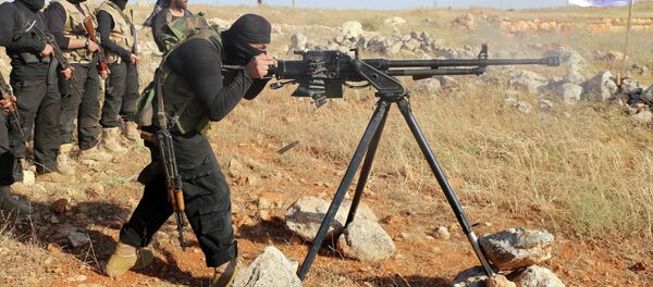 Des combattants de l'armée syrienne libre font un entraînement, juin 2015 - Sputnik Afrique