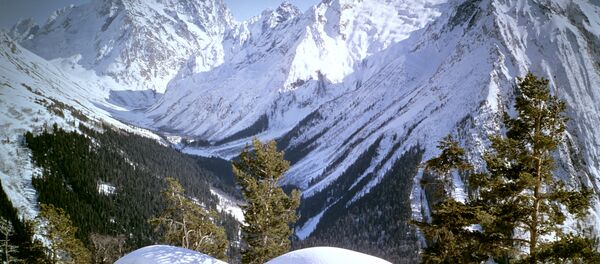 Ущелье Домбай-Ульген - Sputnik Afrique