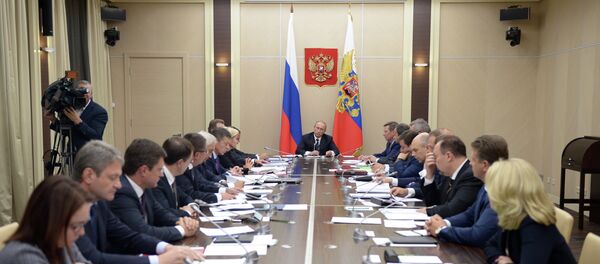 Le président russe Vladimir Poutine invite tous les pays à coopérer - Sputnik Afrique