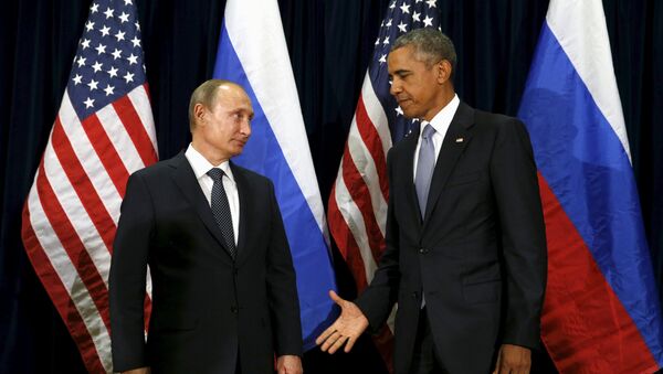 Les présidents Vladimir Poutine et Barack Obama lors de leur rencontre au siège de l'Onu à New York le 28 septembre 2015 - Sputnik Afrique