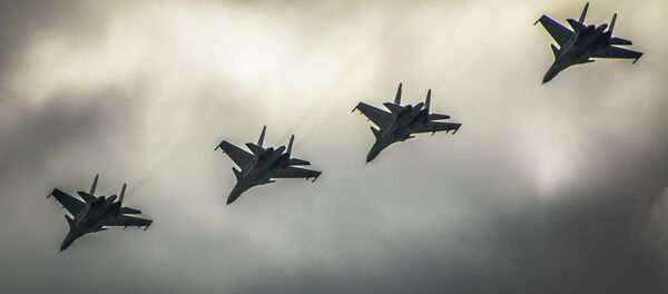 L’aviation russe a entamé les frappes en Syrie - Sputnik Afrique