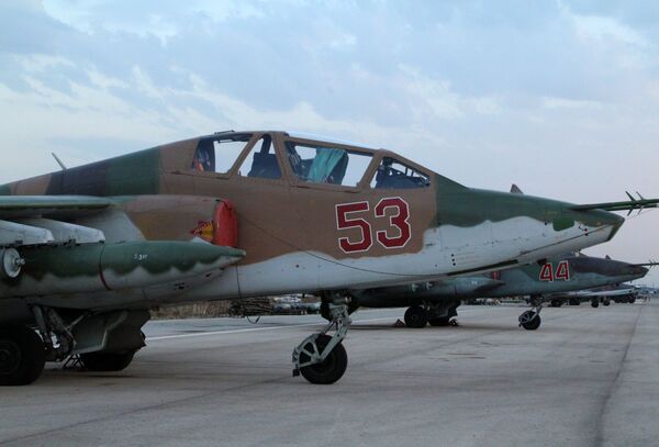 L'aviation d'attaque russe à l'aérodrome syrien de Hmeimim - Sputnik Afrique