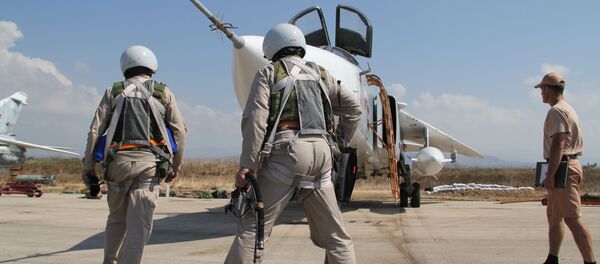 Préparation d'un vol depuis la base aérienne de Hmeimim en Syrie. - Sputnik Afrique