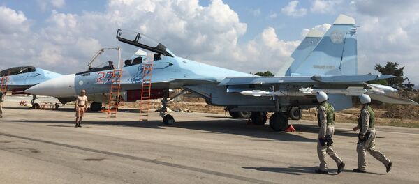 Groupe d'aviation militaire russe à l'aéroport Hmeymim en Syrie - Sputnik Afrique