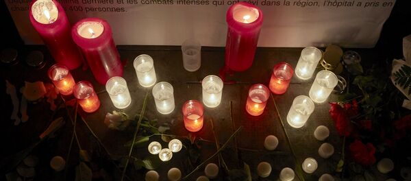 Bougies devant le siège de Médecins Sans Frontières (MSF),Genève - Sputnik Afrique