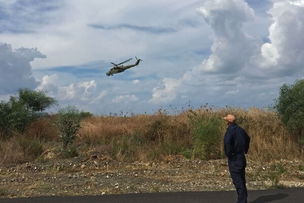 Les hélicoptères d'assaut russes sur l'aérodrome syrien de Hmeimim - Sputnik Afrique