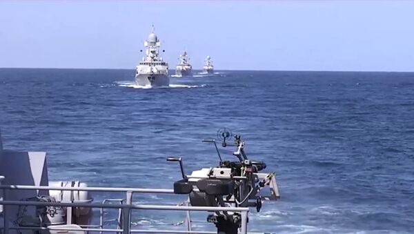 L'attaque balistique lancée le 7 octobre par la Flottille russe de la Caspienne contre l'Etat islamique (EI) en Syrie - Sputnik Afrique