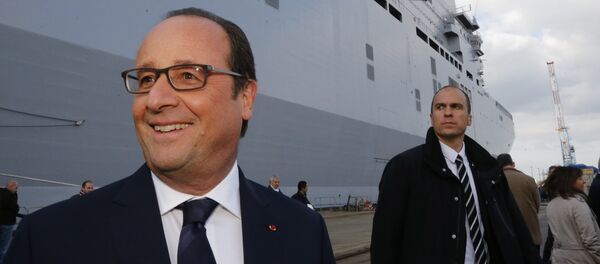 Francois Hollande, Saint-Nazaire, Oct. 13, 2015 - Sputnik Afrique