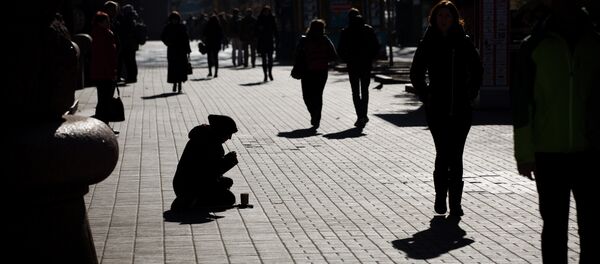 Une femme agée à Kiev - Sputnik Afrique