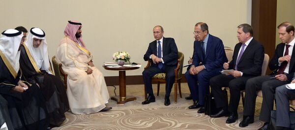 Встреча президента РФ В.Путина с заместителем наследного принца Саудовской Аравии М.ибн Салманом Аль Саудом Встреча президента РФ В.Путина с заместителем наследного принца Саудовской Аравии М.ибн Салманом Аль Саудом - Sputnik Afrique