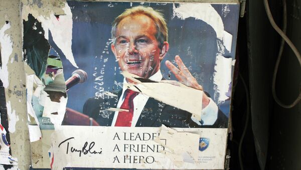 Tony Blair ripped poster - Sputnik Afrique