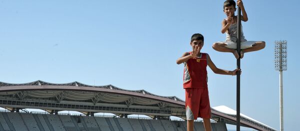 Дети в лагере беженцев в Латакии Дети в лагере беженцев в Латакии - Sputnik Afrique