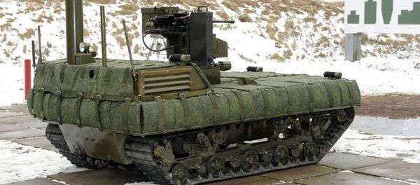 Le robot Taifun-M - Sputnik Afrique