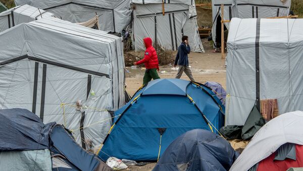 Camp de migrants à Calais, Oct. 7, 2015 - Sputnik Afrique