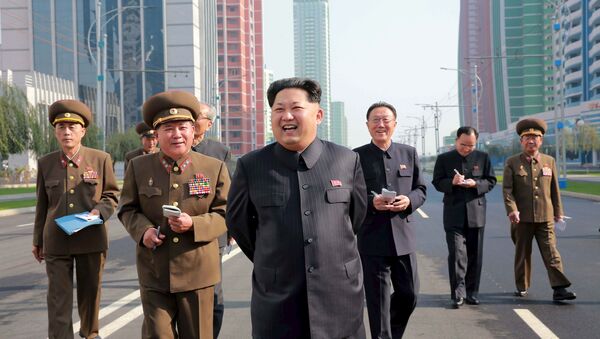 Kim Jong-un visite un nouveau quartier de Pyongyang - Sputnik Afrique