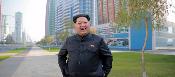 Le dirigeant nord-coréen Kim Jong-un inspecte le rue de Mirae - Sputnik Afrique