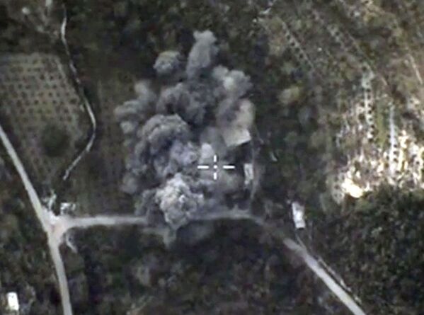 Nouvelles frappes aériennes de l’aviation russe contre l’EI en Syrie - Sputnik Afrique