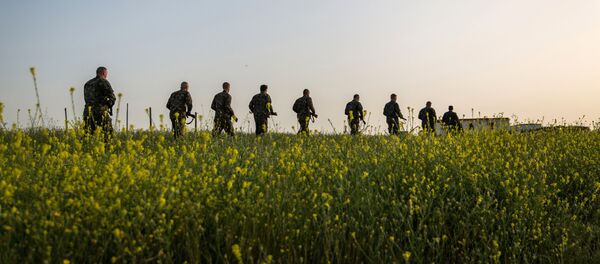 Combattans kurdes - Sputnik Afrique