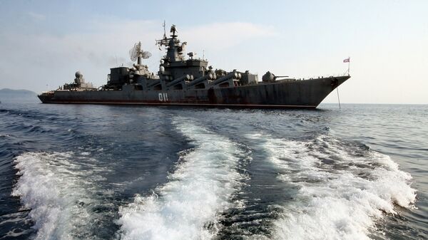 Un croiseur lance-missiles russe effectue des exercices en Méditerranée