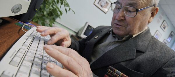 Apprendre le russe via Skype avec des retraités, c’est désormais possible - Sputnik Afrique