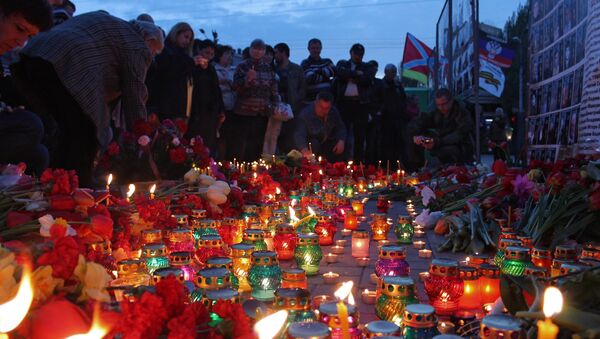 Action en mémoire des personnes tuées à Odessa, le 2 mai 2014 a eu lieu à Donetsk - Sputnik Afrique