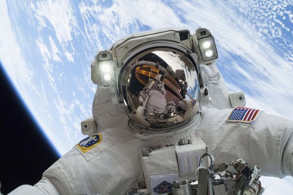 15 ans de présence humaine en continu: les meilleures photos de l’ISS - Sputnik Afrique
