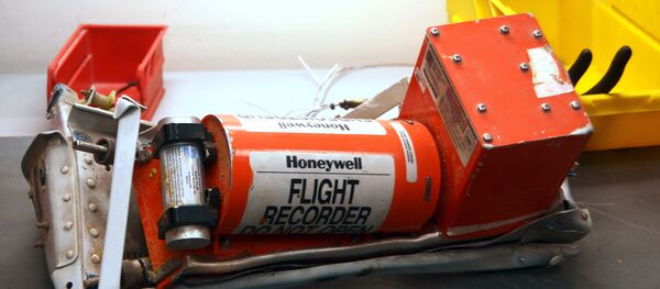 l'enregistreur de paramètres de l'Airbus A321 russe qui s'est écrasé dans le Sinaï l'enregistreur de paramètres de l'Airbus A321 russe qui s'est écrasé dans le Sinaï - Sputnik Afrique