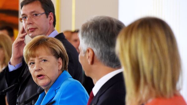 Le Premier ministre serbe Aleksandar Vucic, la chancelière allemande Angela Merkel, chancelier autrichien Werner Faymann et le Haut Représentant de l'UE  Federica Mogherini - Sputnik Afrique