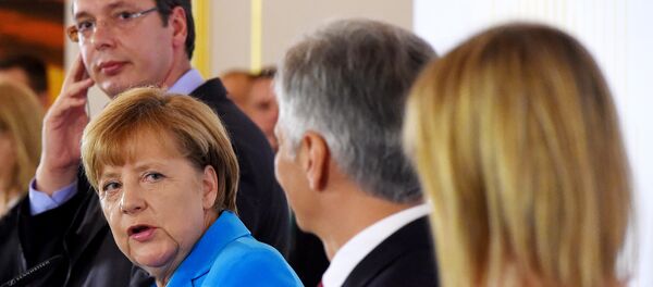 Le Premier ministre serbe Aleksandar Vucic, la chancelière allemande Angela Merkel, chancelier autrichien Werner Faymann et le Haut Représentant de l'UE  Federica Mogherini - Sputnik Afrique