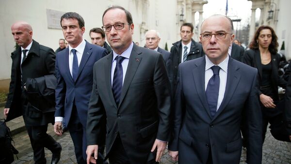 Manuel Valls, François Hollande et Bernard Cazeneuve - Sputnik Afrique