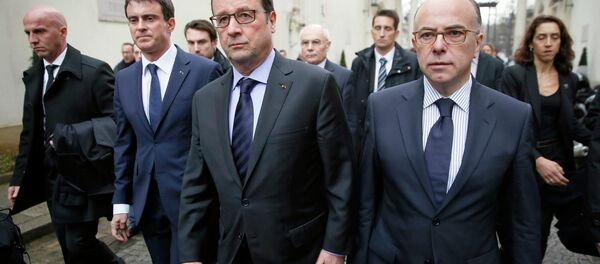 Manuel Valls, François Hollande et Bernard Cazeneuve - Sputnik Afrique