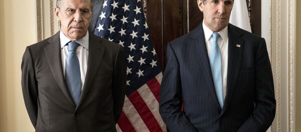 Ministro de Exteriores de Rusia, Serguéi Lavrov y jefe de Estado de EEUU, John Kerry - Sputnik Afrique
