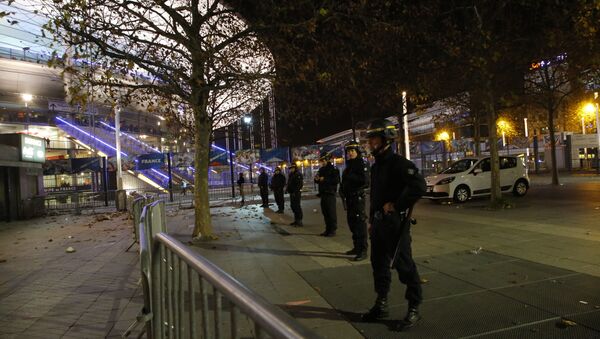 Un périmètre de sécurité près du Stade de France lors du match amical France-Allemagne - Sputnik Afrique