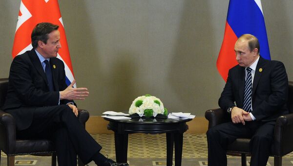 David Cameron lors d'une réunion G20 en Turquie avec le président russe Vladimir Poutine - Sputnik Afrique