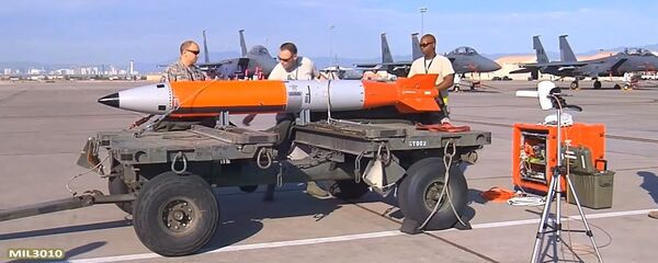 Les Etats-Unis testent une bombe nucléaire modernisée - Sputnik Afrique