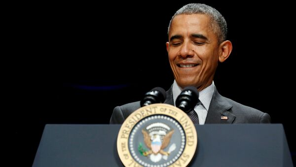 U.S. President Barack Obama smiles as he delivers remarks at the annual White House Tribal Nations Conference in Washington November 5, 2015 - Sputnik Afrique