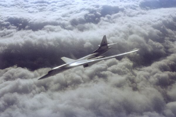 Un bombardier stratégique russe Tu-160 Un bombardier stratégique russe Tu-160 - Sputnik Afrique