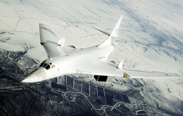 Strategiskt bombplan av typen Tu-160 Strategiskt bombplan av typen Tu-160 - Sputnik Afrique