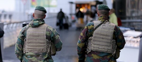Une patrouille à l'aéroport de Bruxelles - Sputnik Afrique