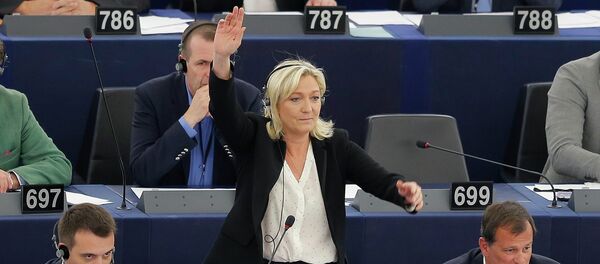 Marine Le Pen, présidente du FN Marine Le Pen, présidente du FN - Sputnik Afrique