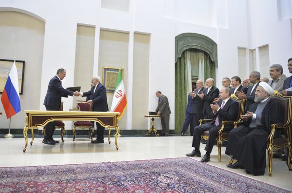 Vladimir Poutine en visite en Iran - Sputnik Afrique