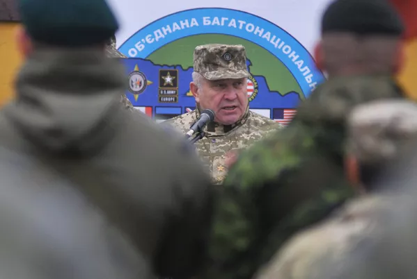 Des instructeurs de l’Otan commencent à entraîner des militaires ukrainiens Des instructeurs de l’Otan commencent à entraîner des militaires ukrainiens - Sputnik Afrique