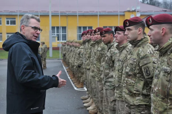 Des instructeurs de l’Otan commencent à entraîner des militaires ukrainiens Des instructeurs de l’Otan commencent à entraîner des militaires ukrainiens - Sputnik Afrique