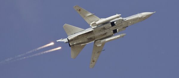 Bombardero ruso Sukhoi Su-24 - Sputnik Afrique