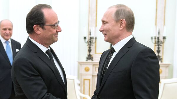 François Hollande et Vladimir Poutine - Sputnik Afrique
