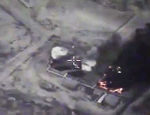Frappes aériennes russes contre l’EI à Lattaquié et à Raqqa. - Sputnik Afrique
